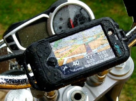 Water resistance - Motorcycle Phone Mount Reviews