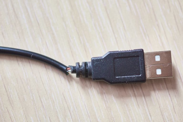 How To Fix a Loose Charger Cord [2021] appStalkers